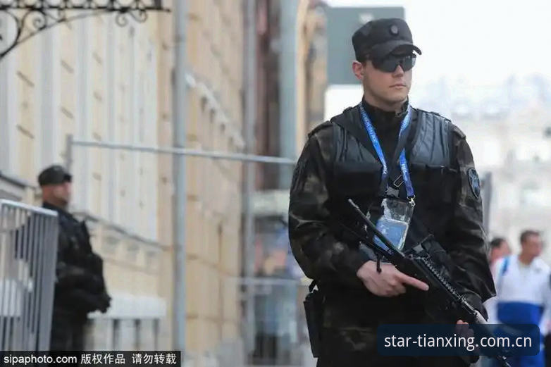 3名英国警员 vs 40人：世界杯安保规模缩减背后的趋势与启示